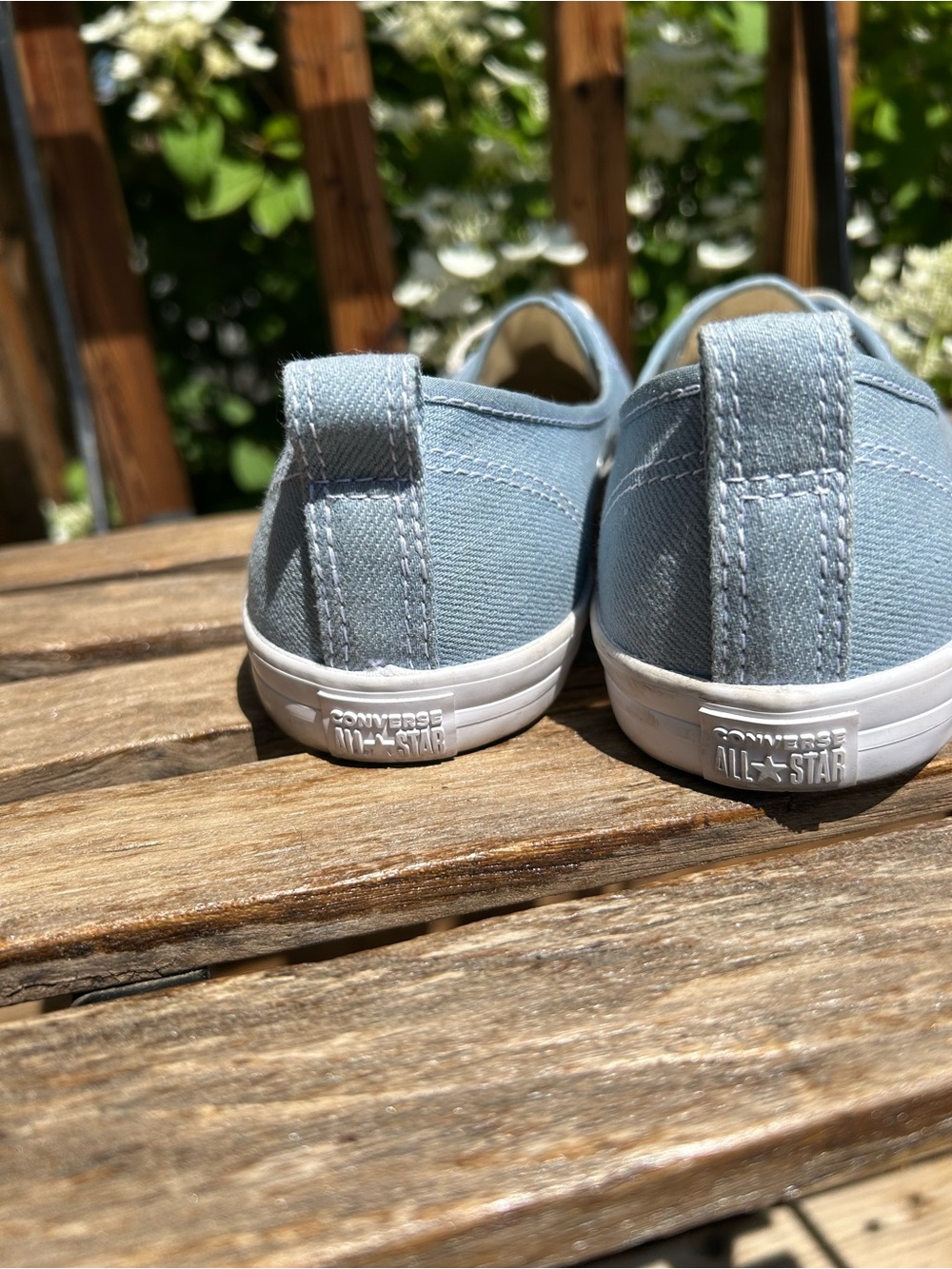 Converse Women's Chuck Taylor All Star Ox Low Blue/ White Retro - Picture 2 of 3